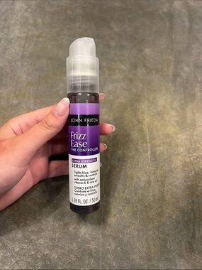 John Frieda FRIZZ EASE The Controller Extra Strength Serum